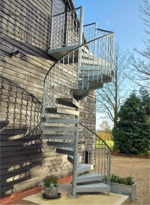 Hot-Dip Galvanised Steel: Why It Matters for Your Spiral Staircase